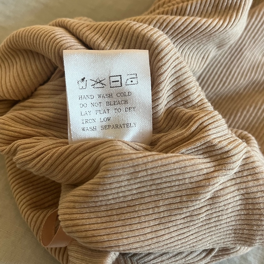 Revolve superdown Karol Ribbed Crop Top - Picture 9 of 9